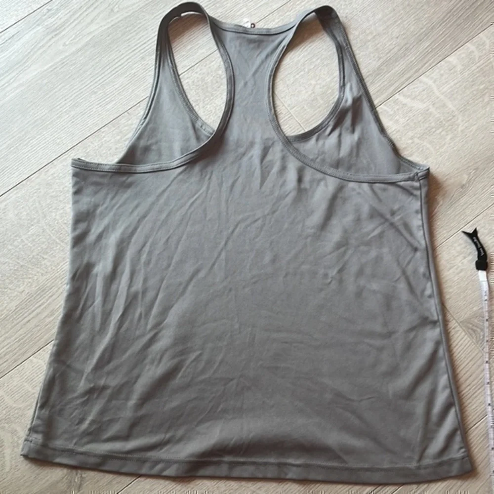 Alo Yoga Gray Racerback Athletic Tank Top Size M TruAge Body
